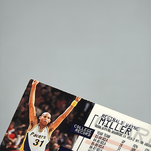 Reggie Miller Pacers 1995 NBA HOOPS #68 Trading Card - Picture 7 of 10